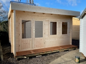 Timber Tallinn 40mm Louvre Log Cabin